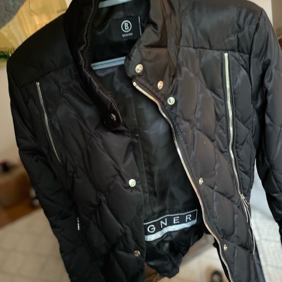 Bogner by Goan Thylman
Quilted ski jacket coat silver tone logo 38 8 - Picture 3 of 5